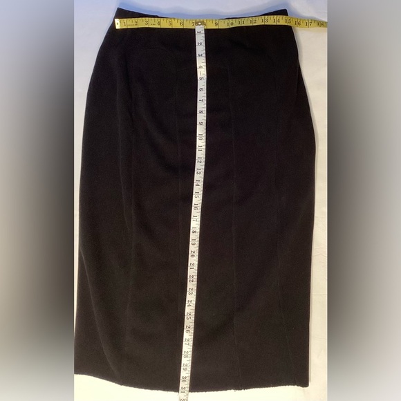 Grizas classic black pencil skirt in soft cotton blend, Lg - Picture 5 of 8